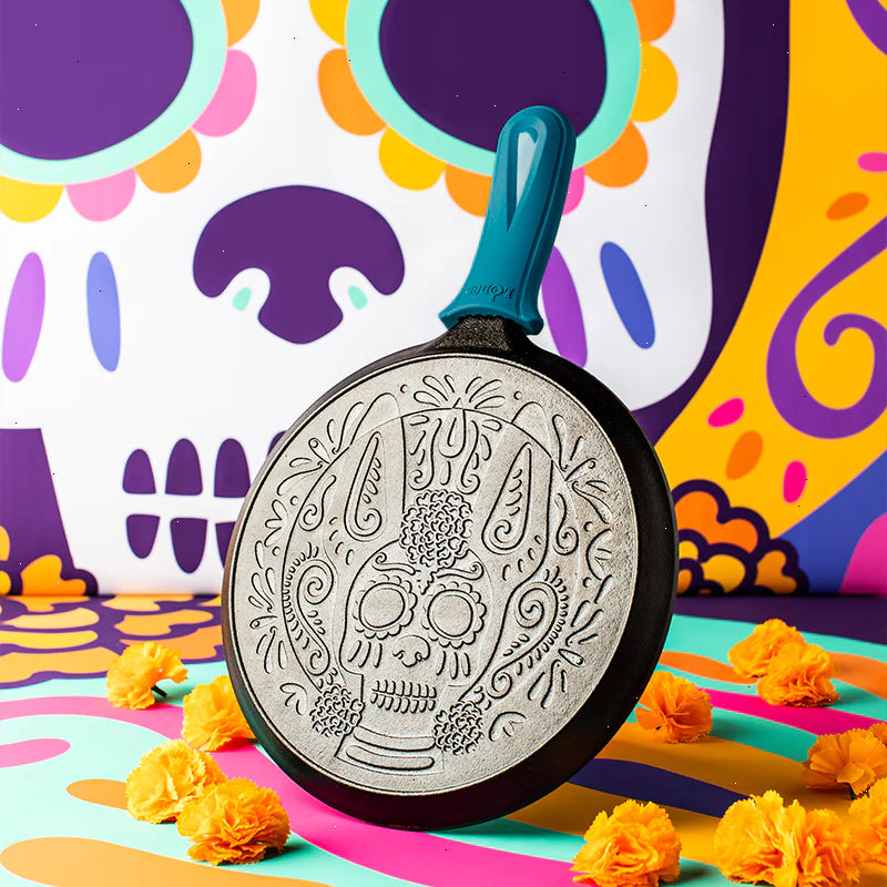 10.5 Inch Seasoned Cast Iron Xolo Sugar Skull Griddle with Deluxe Handle Holder